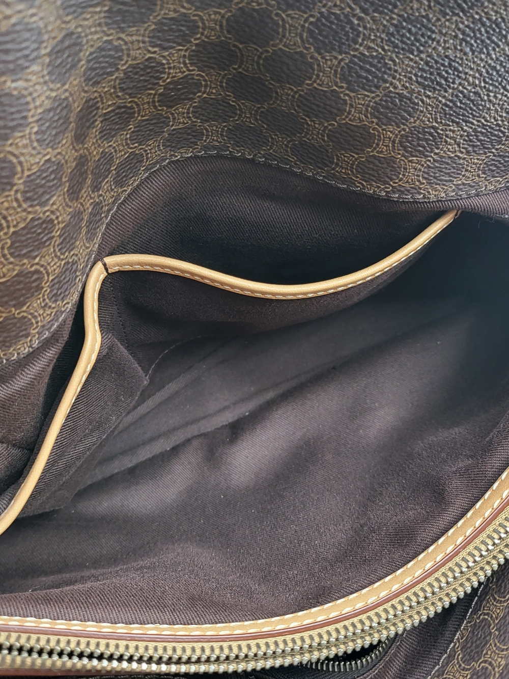 CÉLINE VINTAGE TRIOMPHE MACADAM SHOULDER BAG..AUTHENTIC.. - Picture 14 of 16